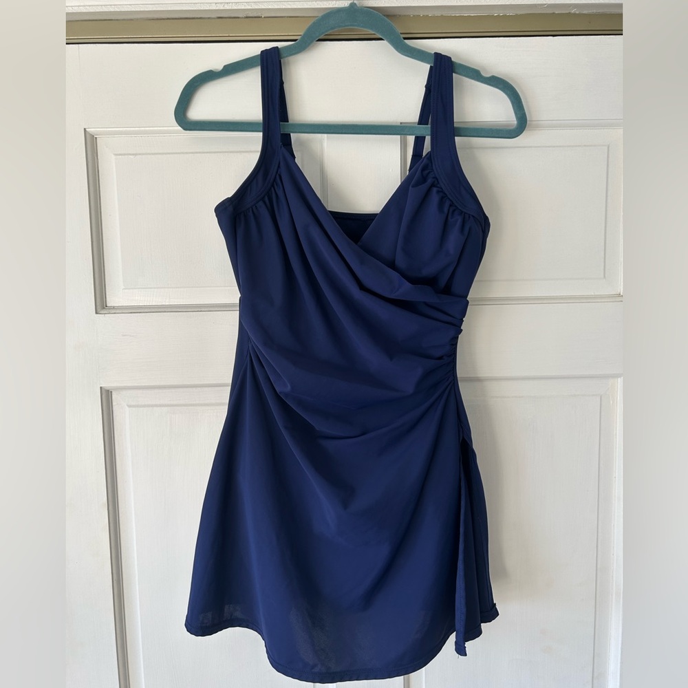Miraclesuit Faux Wrap One piece Skirted Swimsuit Size 10
